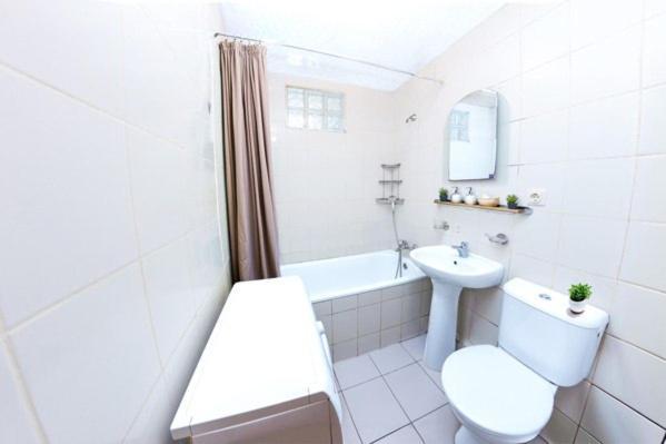 Жд Вокзал И Авто 1 Кв Евро Apartment Dnipro Exterior photo
